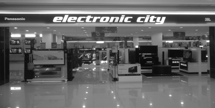 Electronic City Drops 4.9% on Debut
