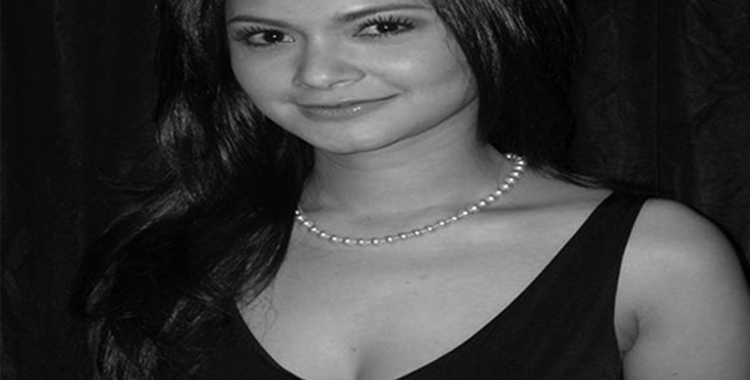 Cut Tari Reportedly Has Affair with Tax Office’s Boss