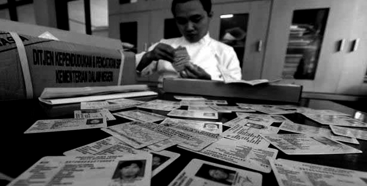 Minister Gamawan’s Subordinate Named Suspect in E-KTP Graft Case