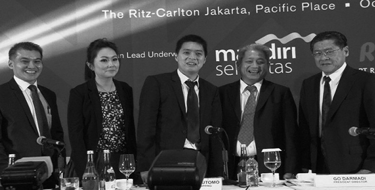 Soechi Lines Gains 8.2% on Trading Debut